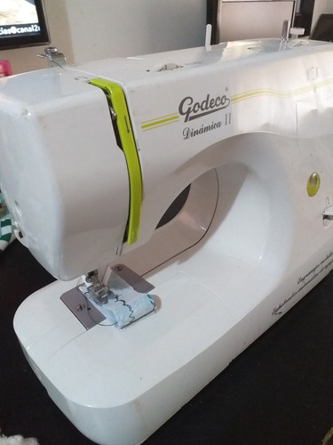 Maquina De Coser Godeco Dinámica 