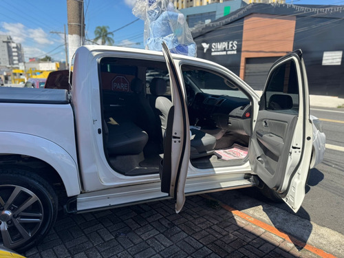 Toyota Hilux 2.7 Srv Cab. Dupla 4x2 Flex Aut. 4p