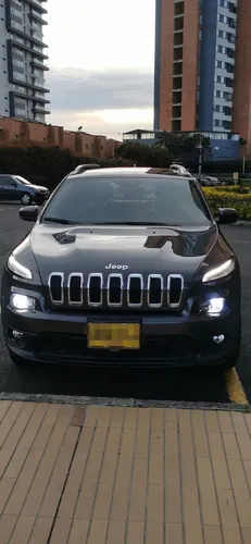 Jeep Cherokee 3.2 Longitude