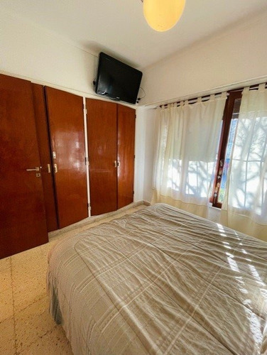 Imagen 9 de 22 de Venta Chalet En Ph Indep 4 Amb. Reciclado. Garage. Patio Y Terraza. Zona Punta Mogotes. Oportunidad