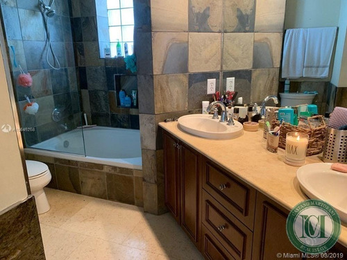 Imagem 7 de 21 de Apartamento A Venda Em Miami. - Ap00118 - 34157120