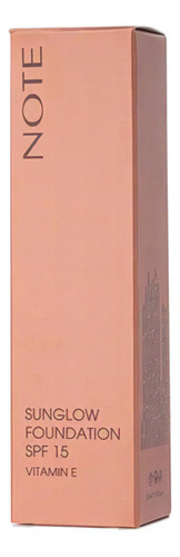 Base de maquillaje en cremoso Note Cosmetique Sun Glow Foundation tono 30 - 35mL