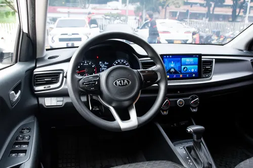 Kia Tonic Vibrant 1.6 At 4x2 2021