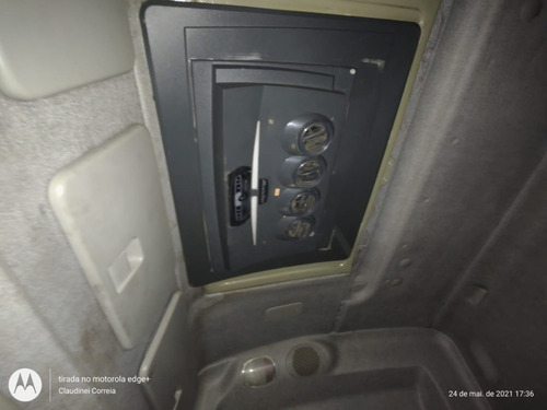 Imagem 4 de 15 de Iveco Stralis 410 2010 6x2 Baixo Km