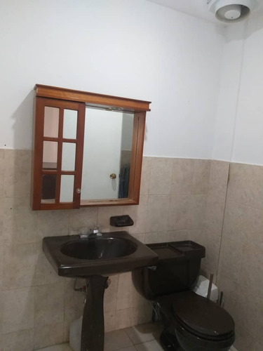 Imagen 5 de 7 de Local En Venta, Avenida Principal De Lecheria