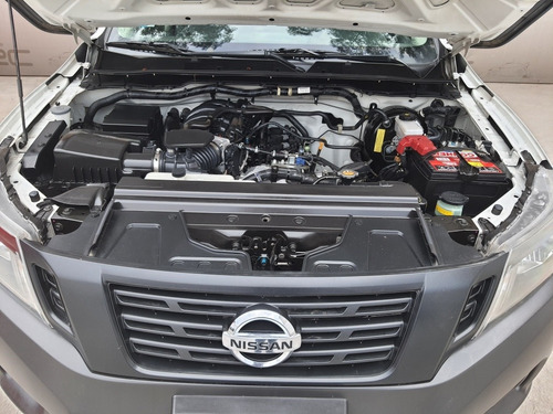 Imagen 11 de 15 de Nissan Np300 2.5 Chasis Cabina Dh Pack Seg Mt 2019