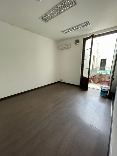 Imagen 5 de 17 de Local En Venta En Ciudad Vieja (ref: Vld-3048)