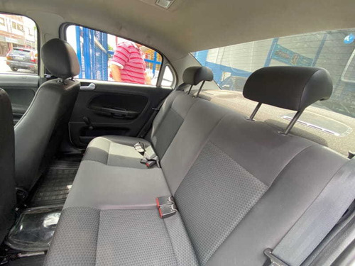 Imagem 7 de 12 de Volkswagen Voyage Tl Mbv