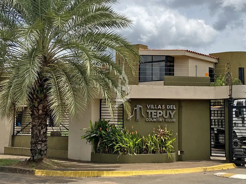 Townhouse En Villas Del Tepuy, Sector El Tiamo