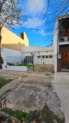 Casa En Venta En Lanus Este