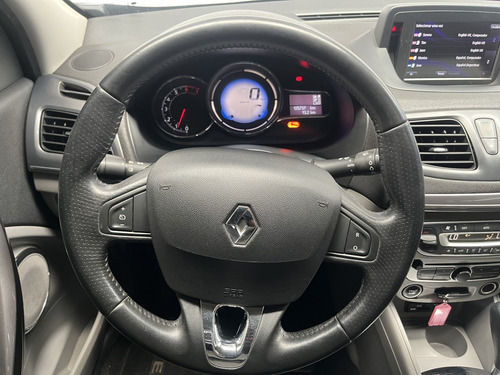 Renault Fluence 2.0 PRIVILÉGE 16V FLEX 4P AUTOMÁTICO