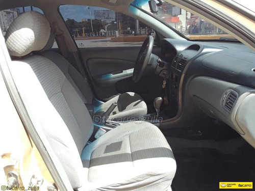 Nissan Almera Aut