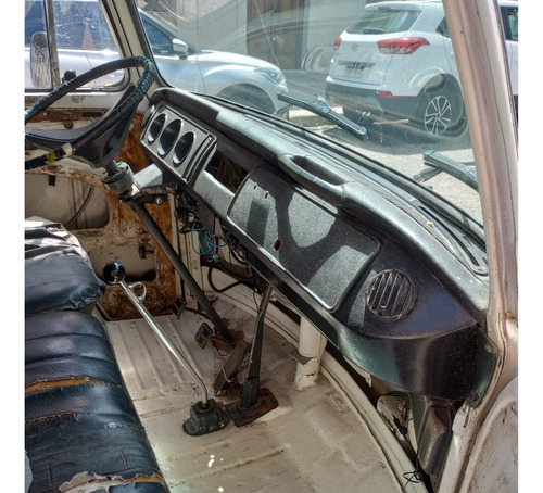 Volkswagen Kombi 84