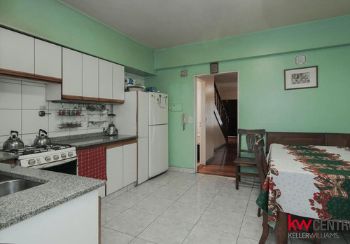 Imagen 15 de 30 de Departamento Tipo Casa En Dúplex De 4 Ambientes Con Cochera En Palermo! Impecable!