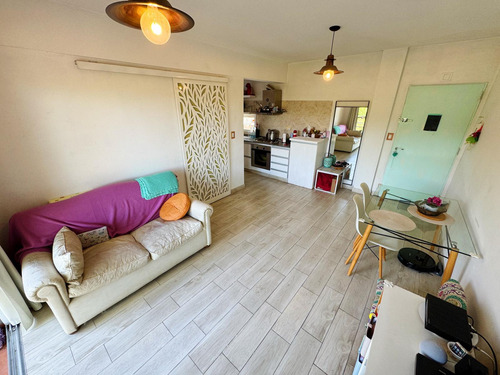 Departamento En Venta Con Cochera En Victoria