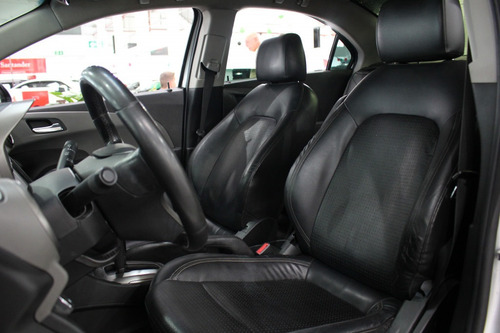 Imagem 7 de 14 de Chevrolet Sonic 1.6 Ltz Sedan 16v Flex 4p Automático