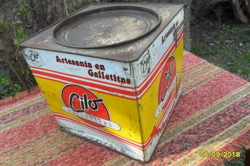 Antigua Lata De Galletitas Cilo Con Visor De Almacen Boliche (Usado)