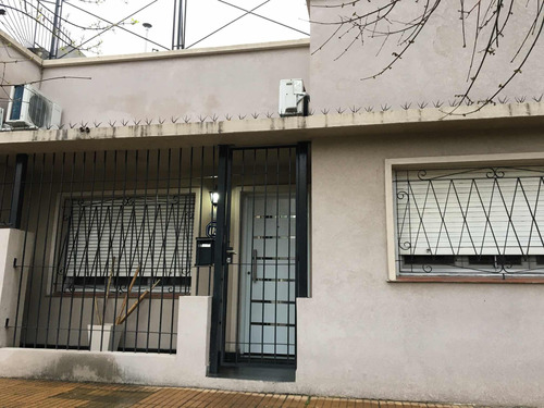 Venta De Casa Y Departamento En Banfield Oeste