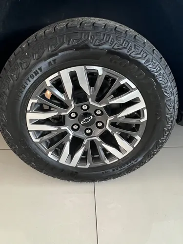 Chevrolet Tahoe 5.3 V8 Z71 4Wd At