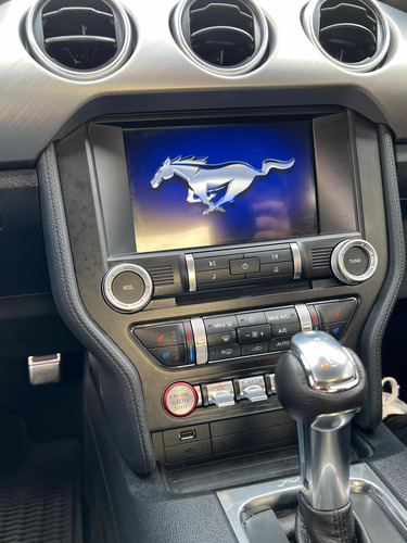 Ford Mustang 5.0 Gt 421cv