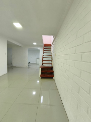 Casa En Venta A Cuadras Del Crs Cordillera