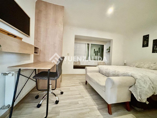 Casa En Venta De 3 Dorm. En La Reina