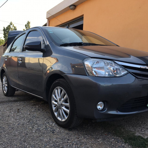 Toyota Etios 1.5 Sedan Xls 2015
