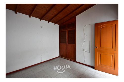 Imagen 18 de 29 de Casa En Miravalle. 4 Habitaciones, 200 M²