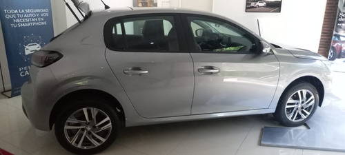 Imagen 9 de 23 de Peugeot 208 Allure Pack 1.6 M 2023