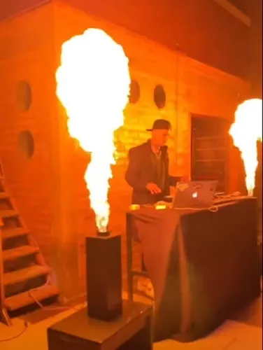 Kit 2 Maquinas Lanza Llamas Dmx Manual Fuego Shows Fiesta !