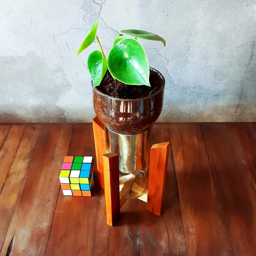 Cuchara Little Plant 24 Con Soporte, Maceta Autorregante