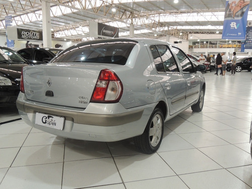 Imagem 11 de 15 de Renault Clio Sedan 2006 1.0 16v Privilège Hi-power 4p