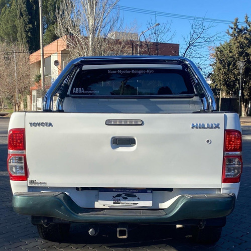 Imagen 2 de 7 de Vendo - Financio Toyota Hilux 4x2 2014