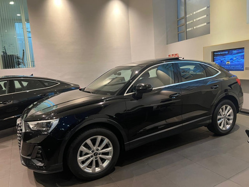 Audi Q3 Sportback 1.4 35tfsi Sportback 150 Cv