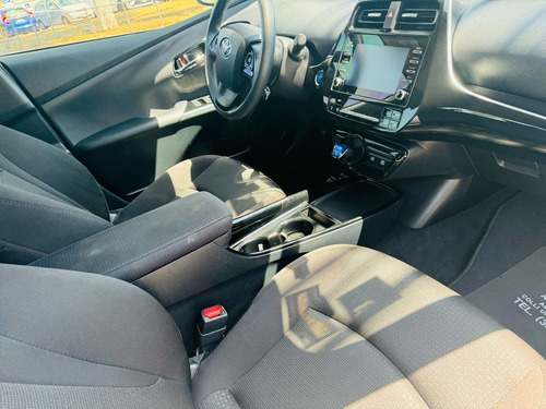 Toyota Prius 1.8 Base Cvt