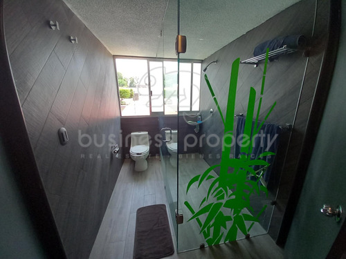 Amplia Casa En Colon De Echegaray Naucalpan