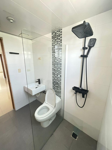 Apartamento En El Vergel Piso Alto 156mts