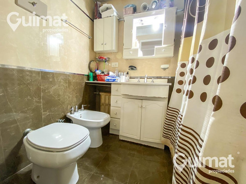 Imagen 16 de 21 de Once 4 Ambientes Baño Toilette Balcon Al Frente Cocina Y Baños Reciclados