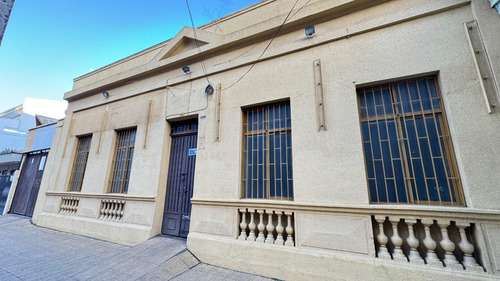 Arriendo Amplia Casa Cercana Al Centro De Curicó