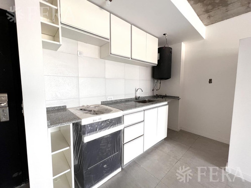 Venta De Departamento Semipisos 3 Ambientes En Wilde (28887)