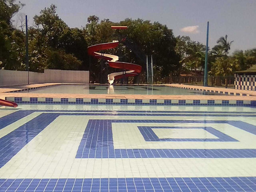 Imagem 9 de 12 de Terreno No Clube Terras Sta Barbara -cond Fechado