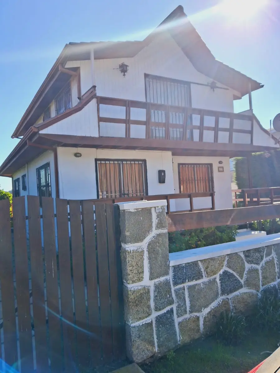 Imagen 2 de 27 de Amplia Casa En Venta | 450 M² De Terreno | El Canelo