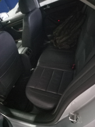 Imagen 6 de 7 de Volkswagen Vento 1.9 I Luxury 2009