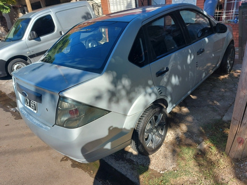 Imagen 5 de 9 de Ford Fiesta Max Ambiente