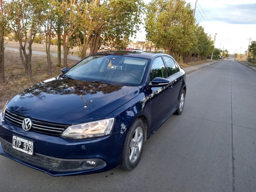 Volkswagen Vento 2.5 Luxury 170cv 2011