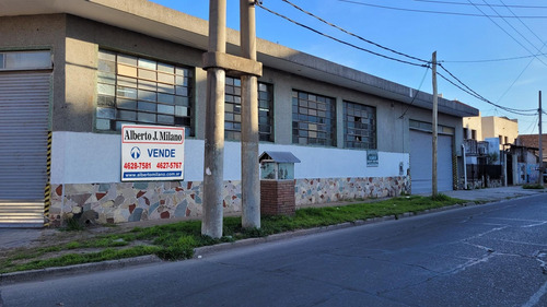 Imagen 3 de 9 de Galpón De 438 M2 Cubiertos - 100m De Av. Rivadavia - Haedo