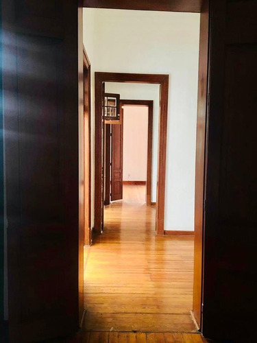 Imagen 1 de 7 de Hermoso Local Dentro De Hermosa Casa Antigua En La Juárez