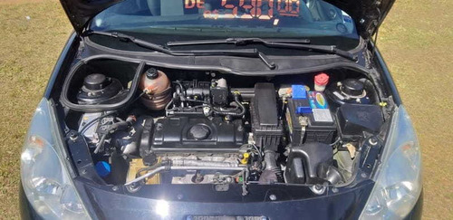 Imagem 10 de 11 de Peugeot 207 Active 1.4 Flex 8v 5p