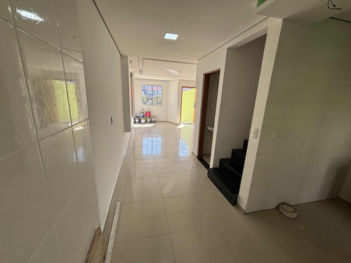 Excelente Casa Com Duas Suítes