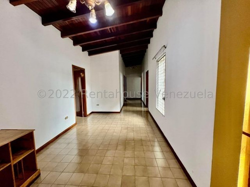 Imagen 5 de 16 de Mayerling Gonzalez Bm Vende Casa Mls #22-27856